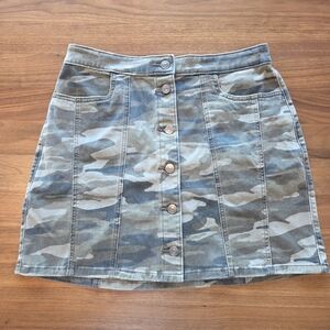 Express High Rise Camo Denim Mini Skirt, Button-Front Camoflauge, Size 8